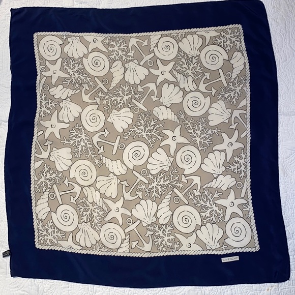 Vintage Givenchy Womens silk scarf - Picture 4 of 12